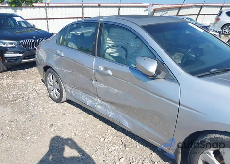 2010 Honda Accord 2.4 Ex-L z USA, uszkodzony, nr VIN 1HGCP2F81AA091858